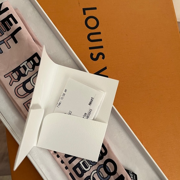 💕Chanel Rue Cambon Bandeau Twilly Pink hair hand tie - Picture 3 of 9